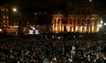 �׶�����Ϊ���豩�ֵ���