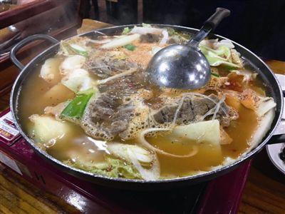 土豆脊骨锅被指与韩国人平日所吃的大不一样 土豆脊骨锅被指与韩国人平日所吃的大不一样