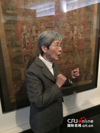 敦煌研究院荣誉院长樊锦诗在新闻发布会上介绍即将举行的本次展览 敦煌研究院荣誉院长樊锦诗在新闻发布会上介绍即将举行的本次展览