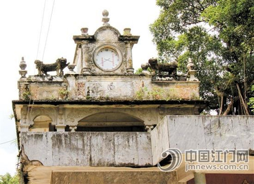 侨安会大楼中西合璧的风格,很容易给人留下深刻的印象。 侨安会大楼中西合璧的风格,很容易给人留下深刻的印象。