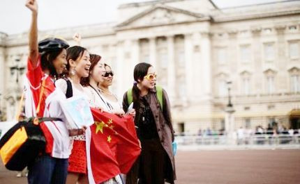 在西班牙旅游的中国游客