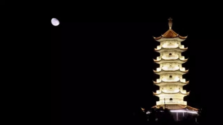 露从今夜白,月是故乡明。(一等奖作品 摄影:刘米朵) 露从今夜白,月是故乡明。(一等奖作品 摄影:刘米朵)