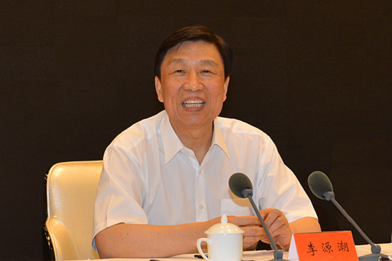 7月25日上午，中国侨联九届六次常委会议在京召开，中共中央政治局委员、国家副主席李源潮出席会议并作重要讲话。