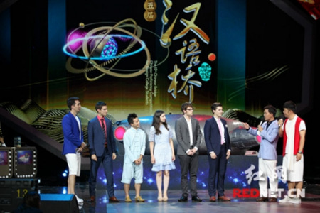选手们接受点评 选手们接受点评