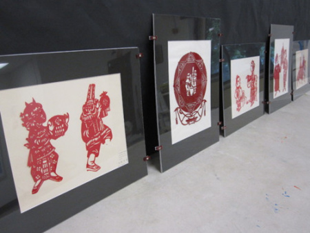剪纸大师张有为剪纸作品,蕴藏丰富人生故事。(美国《世界日报》/张慧婵 摄) 剪纸大师张有为剪纸作品,蕴藏丰富人生故事。(美国《世界日报》/张慧婵 摄)