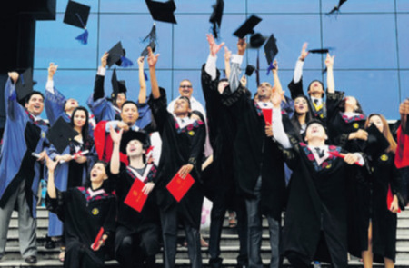 在法中国留学生的融入困惑:谦逊礼貌成障碍?