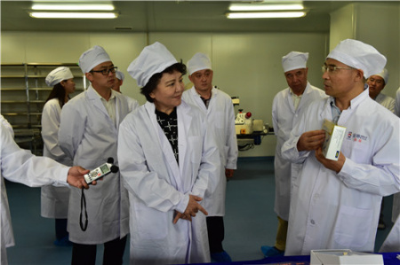国务院侨务办公室主任、党组书记裘援平到长春新区调研 国务院侨务办公室主任、党组书记裘援平到长春新区调研