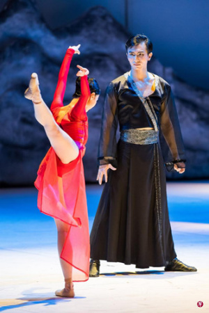 苏州芭蕾舞团呈现《西施》。(新加坡《联合早报》/黃暐捷 摄)