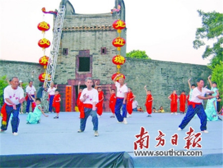 非遗展演活动上的莫家拳表演。(桥头文广中心供图)