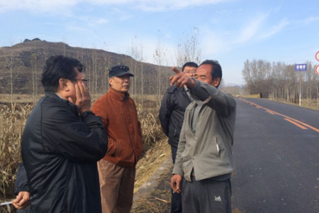 田亦军实地考察建棚地址 田亦军实地考察建棚地址