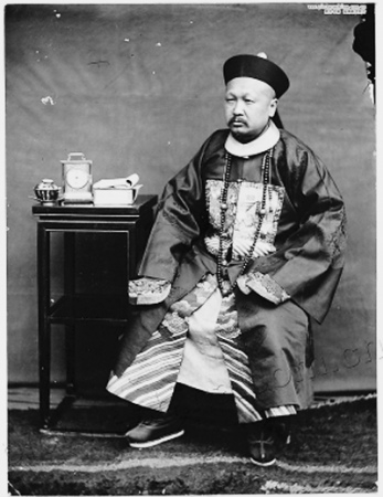 两广总督岑春煊，他给江骥颁发了护照 