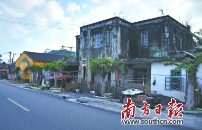 潮汕铁路意溪站旧址，前面的西荣北路便是当年的潮汕铁路。 许端阳 摄