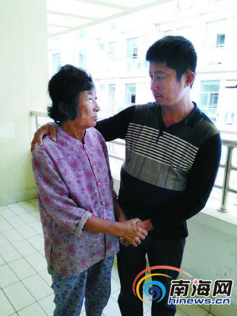 儿子渴望和同患尿毒症的母亲一起活下去。 儿子渴望和同患尿毒症的母亲一起活下去。