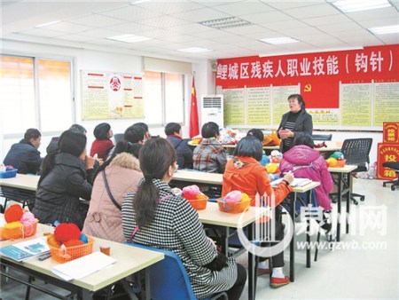 对残疾人来说,学一项技能是实现就业的重要途径。(谢彬彬 供图) 对残疾人来说,学一项技能是实现就业的重要途径。(谢彬彬 供图)