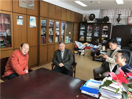 慰问物构所吴新涛院士 慰问物构所吴新涛院士
