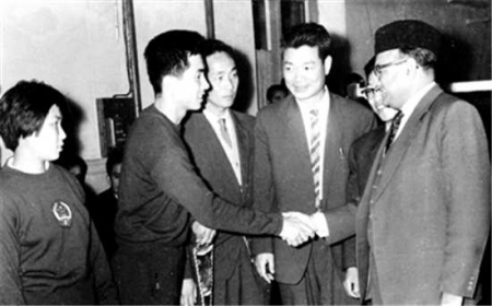 林建成在团长雷浩带领下于1965年4月访问巴基斯坦。