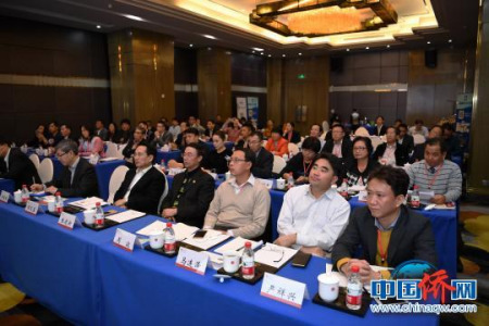 华助中心代表齐聚探讨如何更好地为侨服务 华助中心代表齐聚探讨如何更好地为侨服务