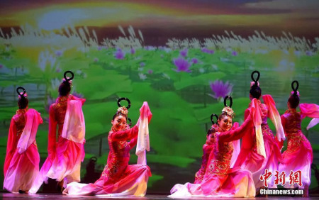 图为舞蹈《汉风舞韵》。 <a target='_blank' href='http://www.chinanews.com/'>中新社</a>记者 付强 摄 图为舞蹈《汉风舞韵》。 <a target='_blank' href='http://www.chinanews.com/'>中新社</a>记者 付强 摄