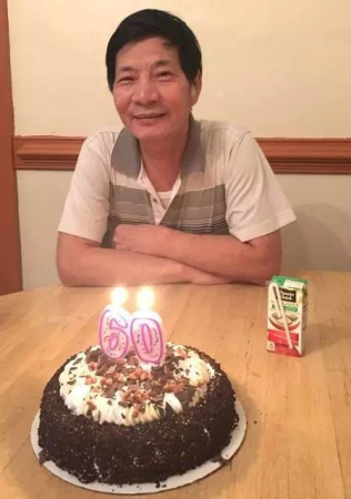 陈爷爷事发前几天刚过完60岁生日。