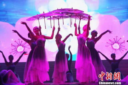 舞蹈《茉莉花开》。 林永传 摄 舞蹈《茉莉花开》。 林永传 摄