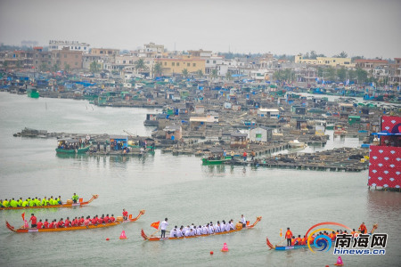 中华龙舟大赛海南万宁站现场。海报集团全媒体中心记者 袁琛 摄