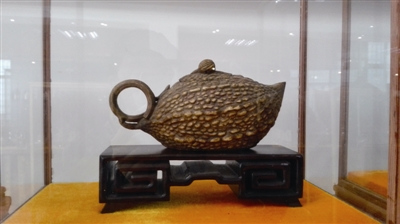 紫砂作品。 紫砂作品。