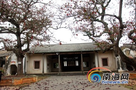 “南洋文化之旅·感受文昌魅力”大型媒体采风活动走进文昌铺前镇溪北书院。南海网记者陈望 摄 “南洋文化之旅·感受文昌魅力”大型媒体采风活动走进文昌铺前镇溪北书院。南海网记者陈望 摄
