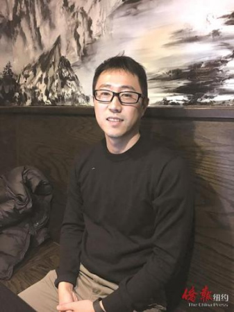 刘晓个人照。(美国《侨报》/季婕 摄) 刘晓个人照。(美国《侨报》/季婕 摄)