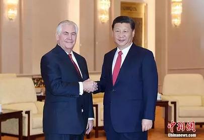 习近平请蒂勒森转达对特朗普总统的问候,并欢迎特朗普总统来华访问。3月19日,中国国家主席习近平在北京人民大会堂会见美国国务卿蒂勒森。 <a target='_blank' href='http://www.chinanews.com/'>中新社</a>记者 毛建军 摄 习近平请蒂勒森转达对特朗普总统的问候,并欢迎特朗普总统来华访问。3月19日,中国国家主席习近平在北京人民大会堂会见美国国务卿蒂勒森。 <a target='_blank' href='http://www.chinanews.com/'>中新社</a>记者 毛建军 摄