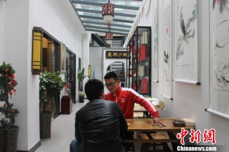 “众兴沙龙”提供文化交流及服务。 东强 摄 “众兴沙龙”提供文化交流及服务。 东强 摄