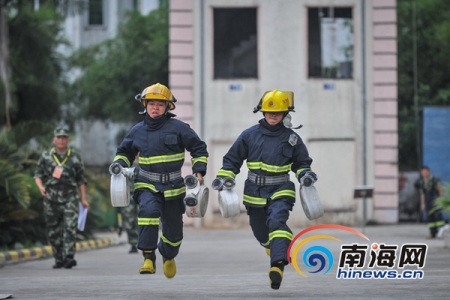 争分夺秒，为的就是保护百姓安全。