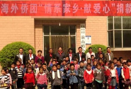 合影留念。 合影留念。