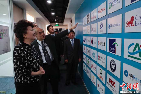 图为裘援平赴两家侨资企业进行实地调研考察。<a target='_blank' href='http://www.chinanews.com/'>中新社</a>记者 张亨伟 摄 图为裘援平赴两家侨资企业进行实地调研考察。<a target='_blank' href='http://www.chinanews.com/'>中新社</a>记者 张亨伟 摄