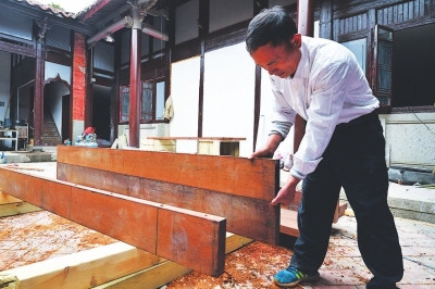 江口镇投入36.6亿元,修缮、打造蒜溪南洋风情文创小镇。 江口镇投入36.6亿元,修缮、打造蒜溪南洋风情文创小镇。