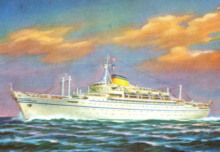 上世纪五六十年代回国乘坐的邮轮——基嘉连加号。