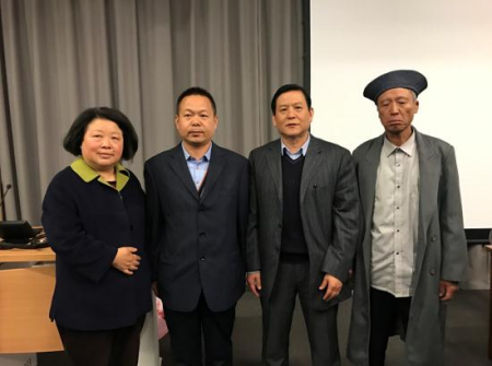 四位华工后人(从左到右:程玲、戴洪玉、齐德智、李俊卿) 四位华工后人(从左到右:程玲、戴洪玉、齐德智、李俊卿)