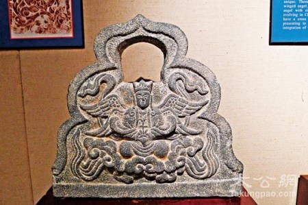 泉州出土的古基督教墓碑/大公网记者蒋煌基摄 泉州出土的古基督教墓碑/大公网记者蒋煌基摄