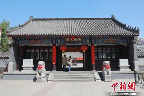 沈阳市市级以上非物质文化遗产代表性项目已达到169个。图为沈阳市文保级物质文化遗产锡伯家庙。(资料图) 沈殿成 摄 沈阳市市级以上非物质文化遗产代表性项目已达到169个。图为沈阳市文保级物质文化遗产锡伯家庙。(资料图) 沈殿成 摄