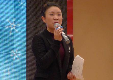 华星艺术团团长兼新西兰赛区组委会主任丽芬女士致辞 华星艺术团团长兼新西兰赛区组委会主任丽芬女士致辞
