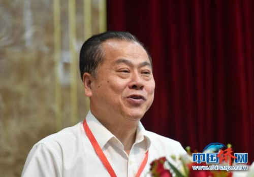 图为新当选会长林鸿致辞。 吕明 摄 图为新当选会长林鸿致辞。 吕明 摄