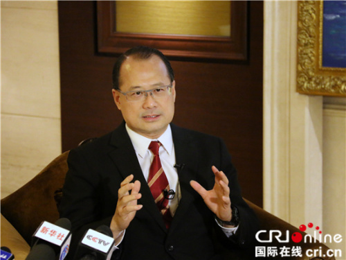 蔡冠深 蔡冠深