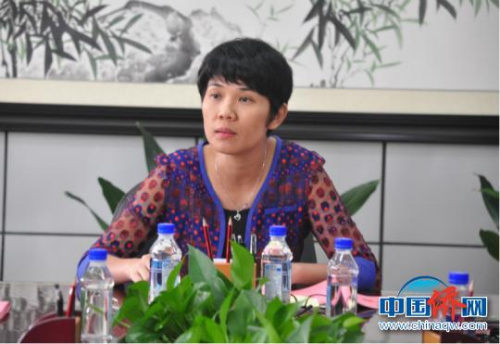 图为陈洁在讲话 林浩 摄 图为陈洁在讲话 林浩 摄