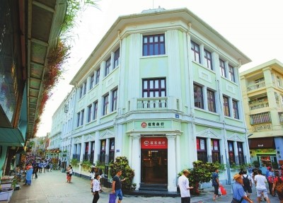 中南银行旧址如今改造成中南银行的历史沿革展馆。