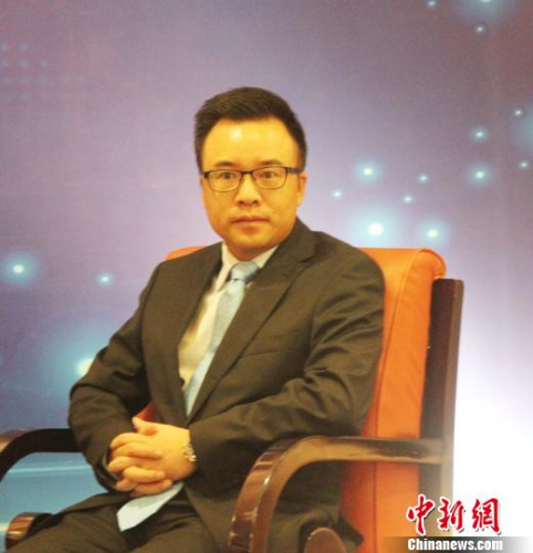 图为印尼中国商会总会会长刘城出席论坛。 林永传 摄 图为印尼中国商会总会会长刘城出席论坛。 林永传 摄
