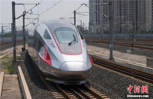 “复兴号”高铁 来源:<a target='_blank' href='http://www.chinanews.com/' >中新网</a> “复兴号”高铁 来源:<a target='_blank' href='http://www.chinanews.com/' >中新网</a>