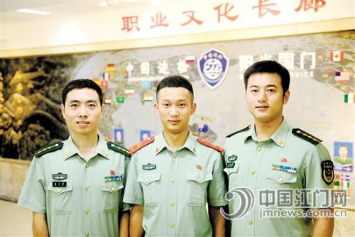 三名救人官兵 三名救人官兵
