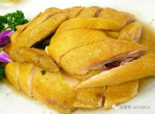客家盐焗鸡。(南非《华侨新闻报》微信公众号) 客家盐焗鸡。(南非《华侨新闻报》微信公众号)