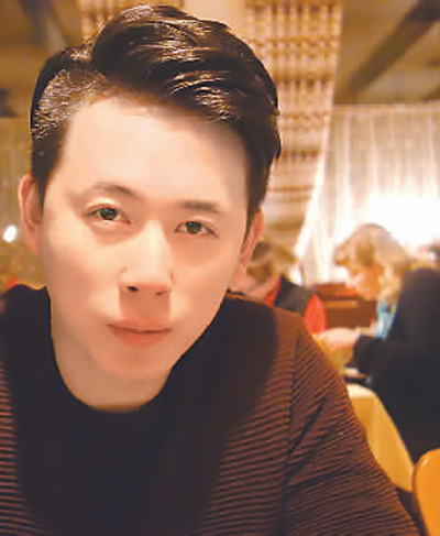 卡尔表示相较几年前,现在信息透明,留学生只要动动手就能查到各种资料。 卡尔表示相较几年前,现在信息透明,留学生只要动动手就能查到各种资料。