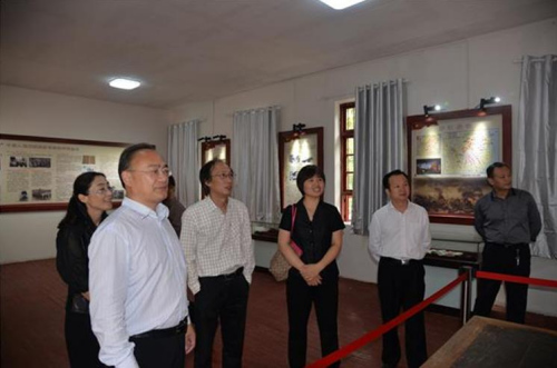 指导组一行参观贾汪“侨之家” 指导组一行参观贾汪“侨之家”