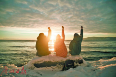 贝加尔湖落日。 贝加尔湖落日。
